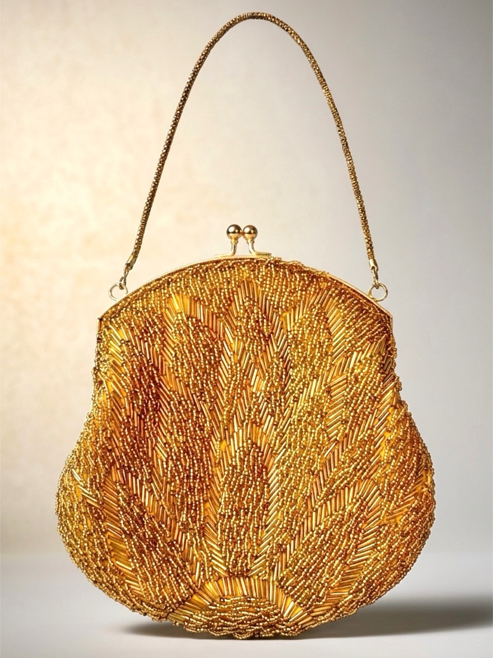 La Regale VTG Gold Beaded Evening Bag, kisslock, chain, EUC